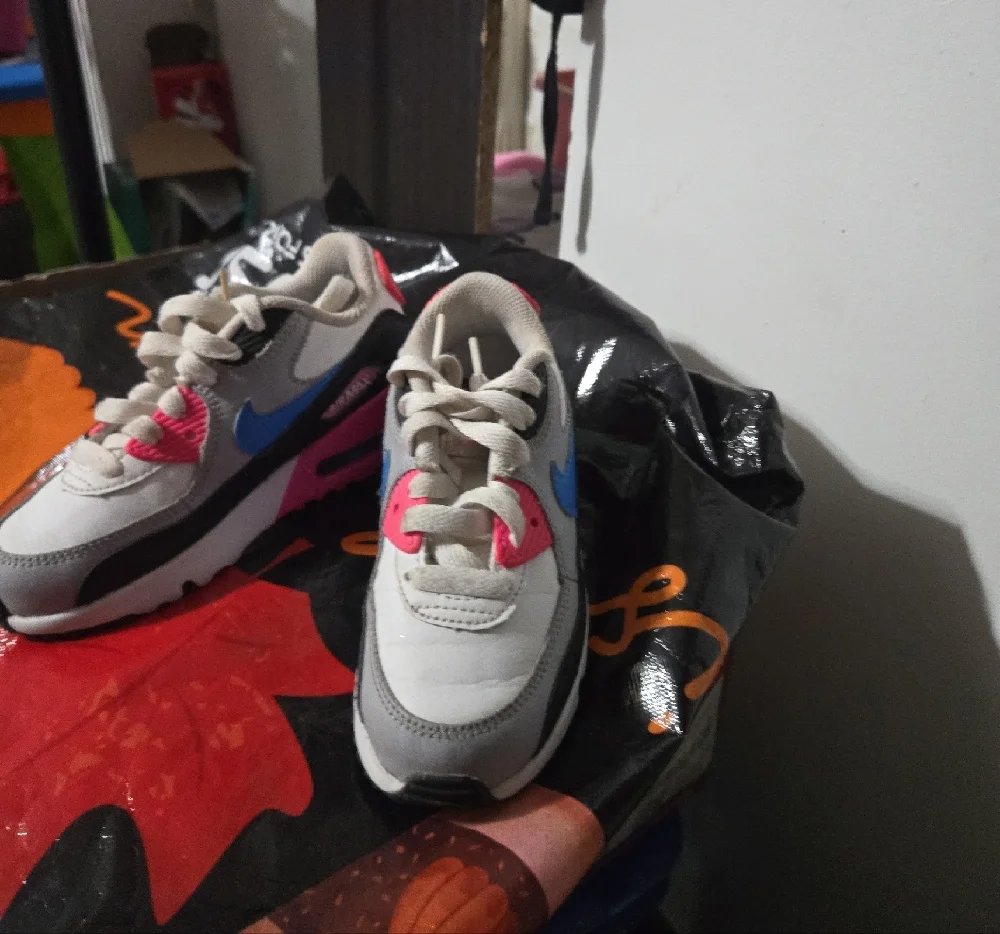 Nike Kids Sneakers in White, Pink & Blue
